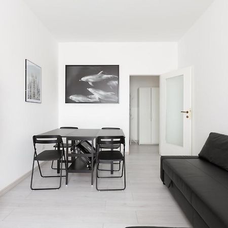 מילאנו Apartment With Balcony -Bisceglie Red Line Subway מראה חיצוני תמונה
