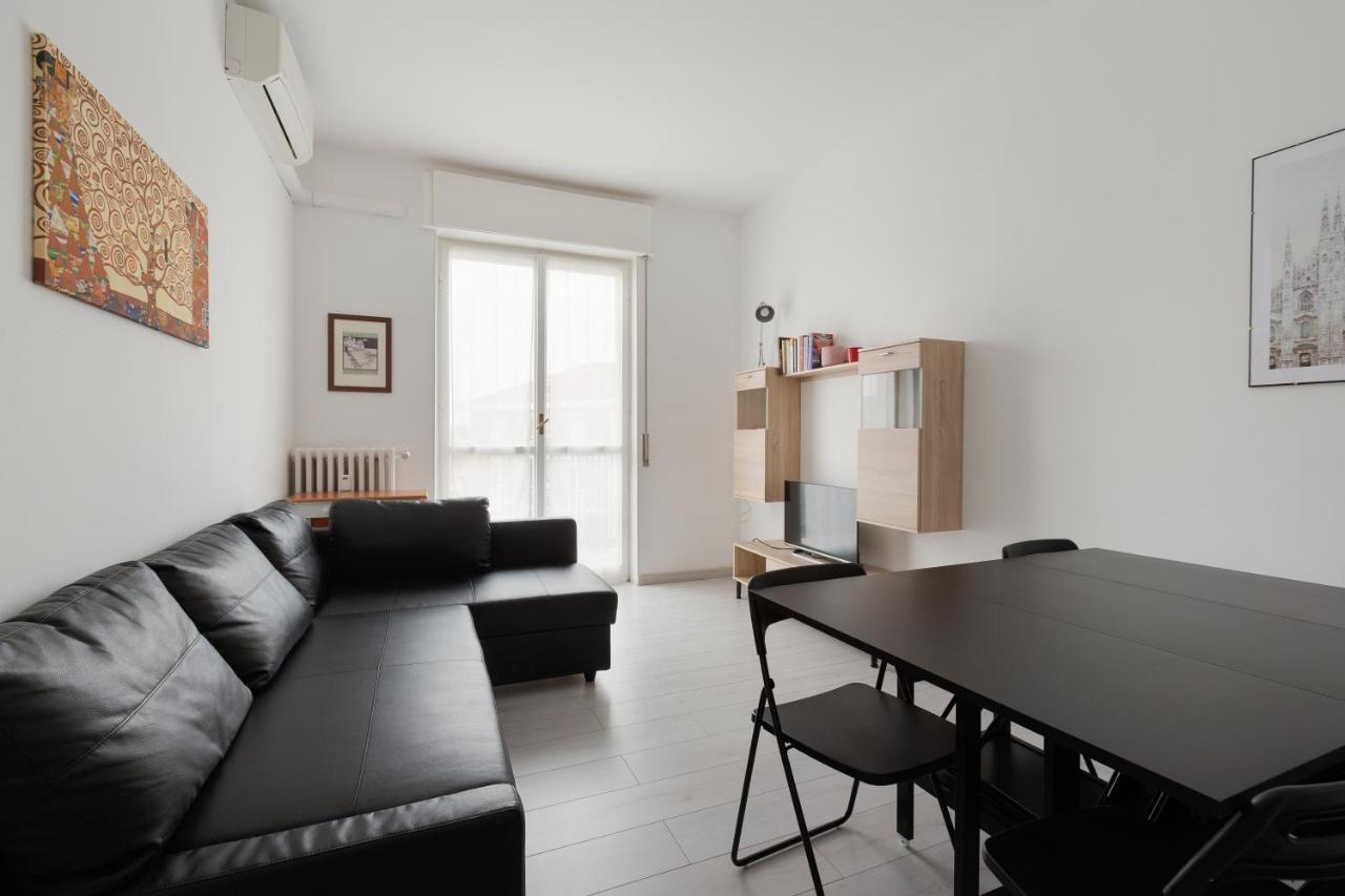 מילאנו Apartment With Balcony -Bisceglie Red Line Subway מראה חיצוני תמונה