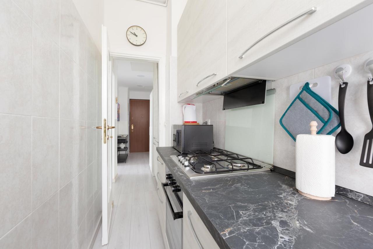 מילאנו Apartment With Balcony -Bisceglie Red Line Subway מראה חיצוני תמונה